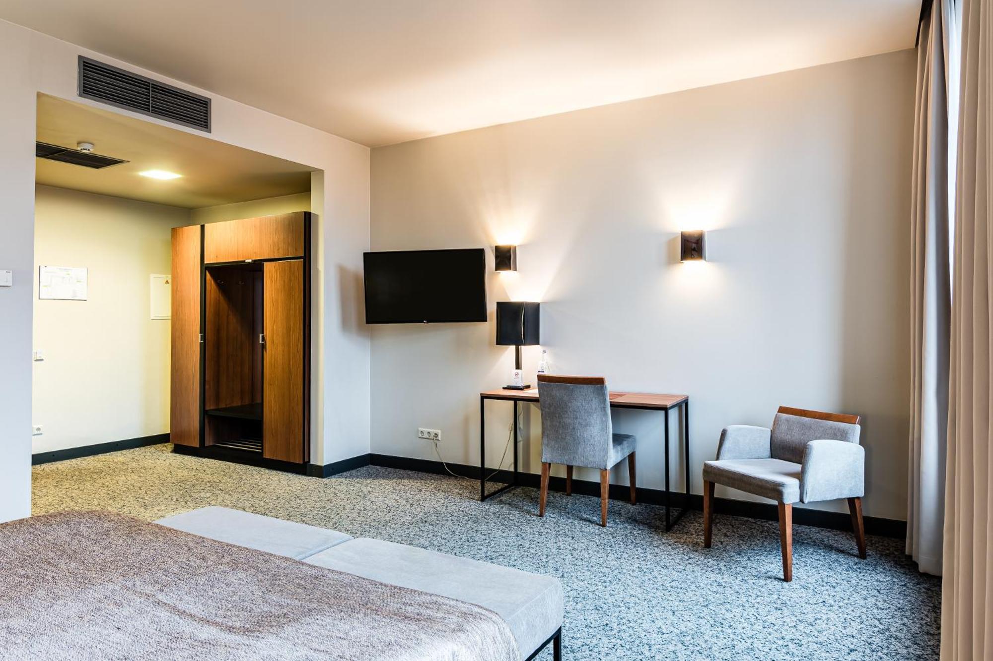 Victoria Hotel 考纳斯 外观 照片