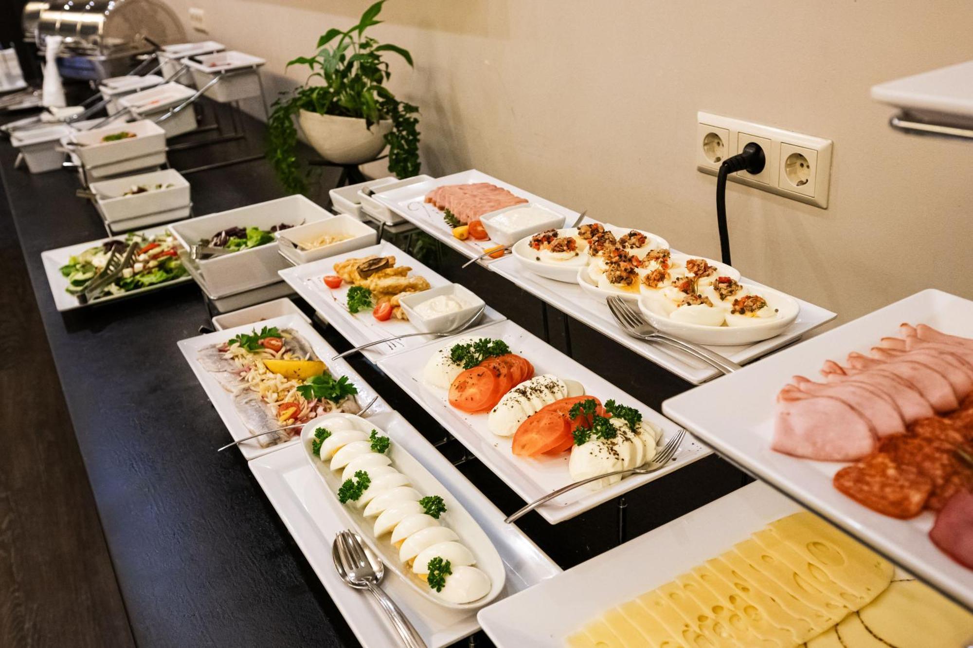Victoria Hotel 考纳斯 外观 照片